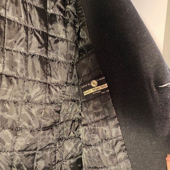 Men's Heavy Wool Single-Breasted Coat - Picture 3 of 6